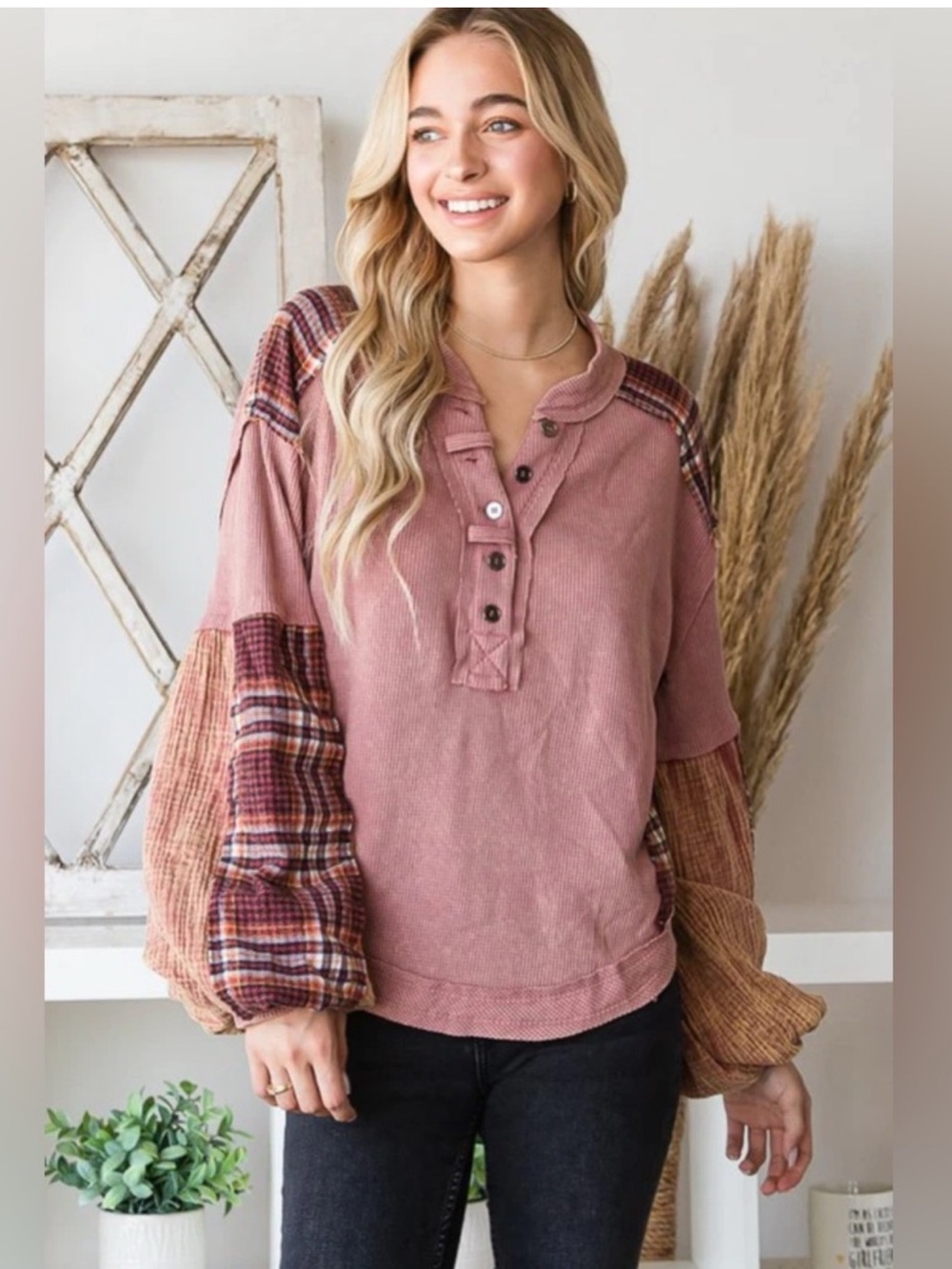 Oli & Hali Fabric Mixed Long Sleeve Top NWT/NIP - Picture 2 of 7